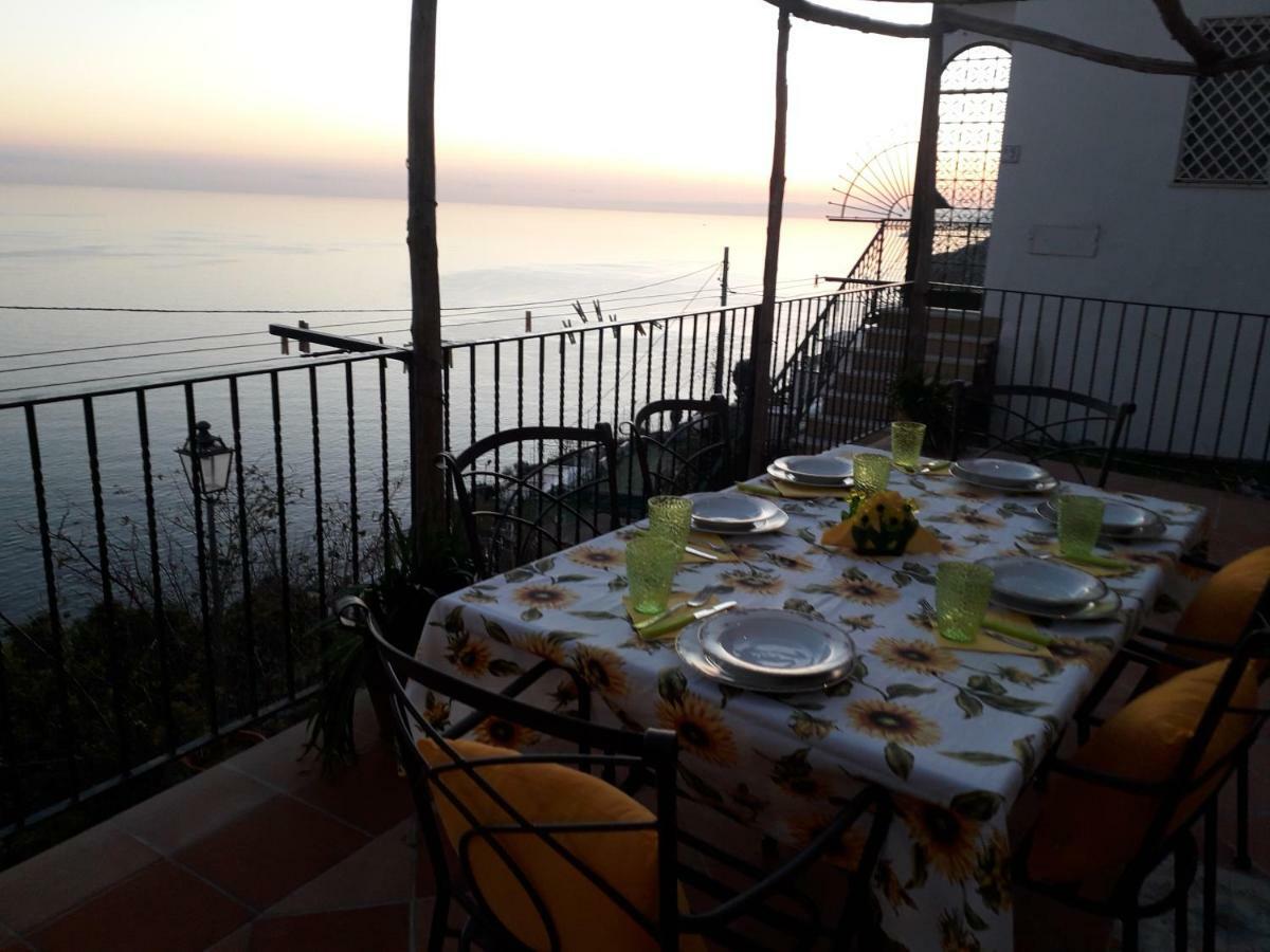 Rifugio Stellato Bed and Breakfast Conca dei Marini Eksteriør billede